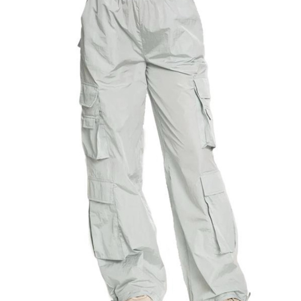 Women's Gold Hinge Cargo Parachute Pants Ice Grey Size medium
